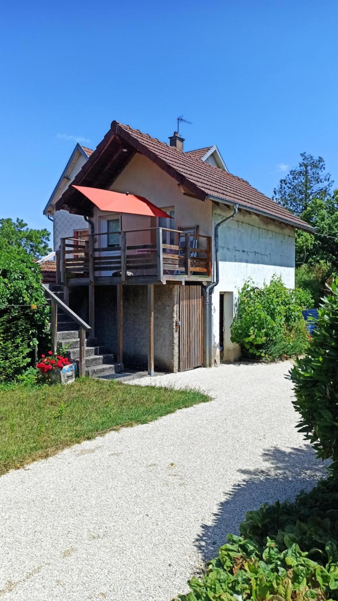 Une Tiny House A Decouvrir Au Coeur De La Cite ! Contrexeville Ngoại thất bức ảnh